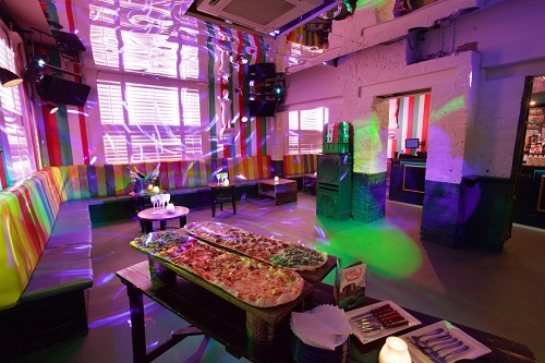 Club Bunga - standing