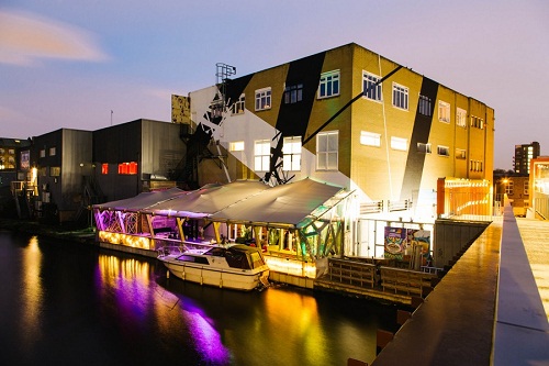 Kitchen & Bar Venue For Parties, Events & Functions