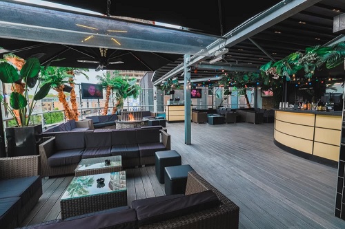 Summer Party Venue Hire - Golden Bee - Best Venues London